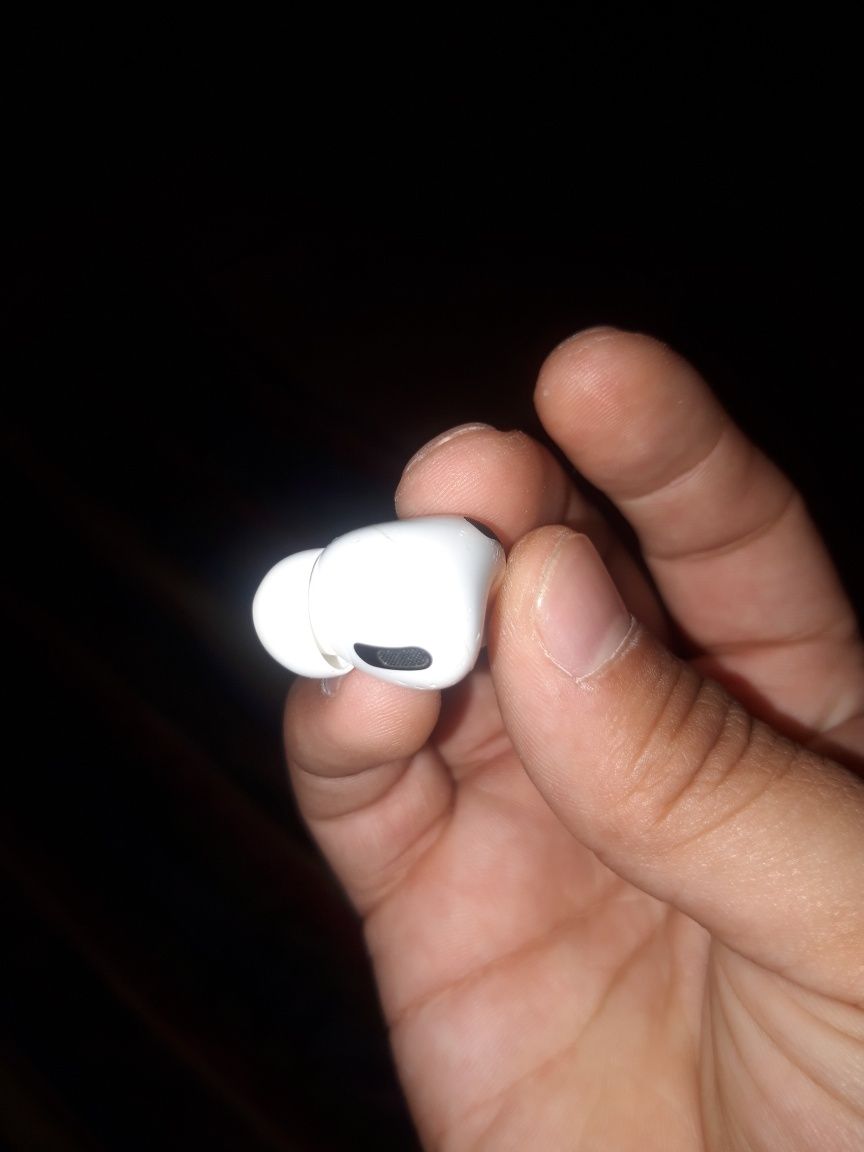 Airpods оригинал