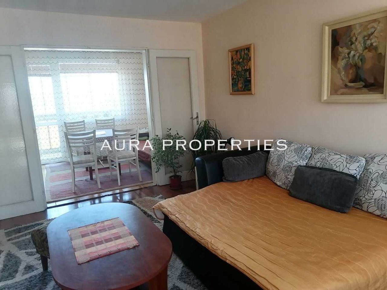 Продава се Тристаен апартамент в Разград, Житница - 93 кв.м за 922 €/кв.м - Снимка #1