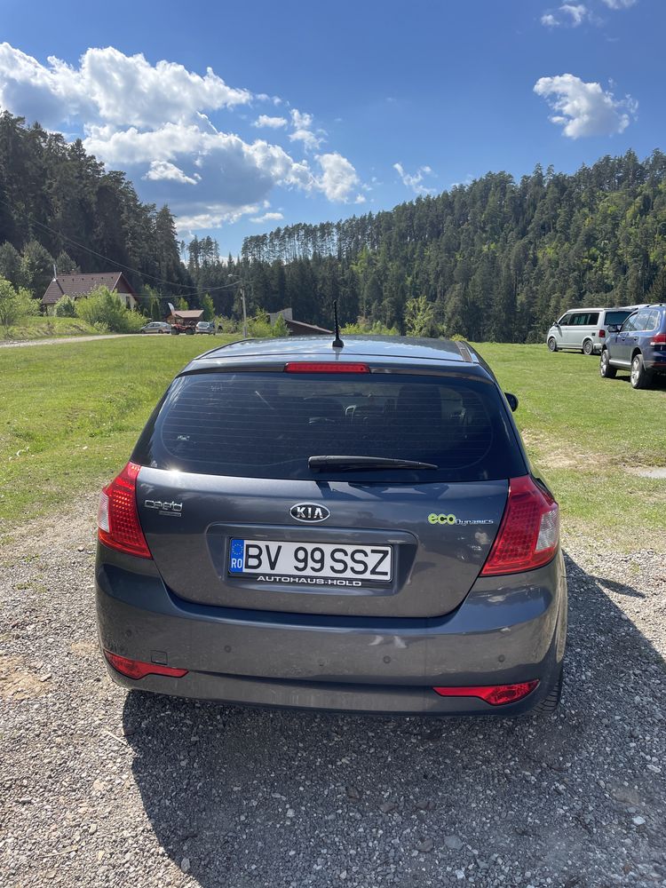 Kia cede 2010 facelift