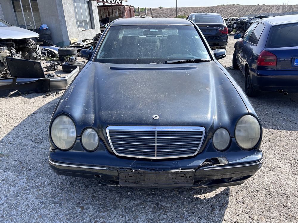 Mercedes / e270 cdi w210 На части