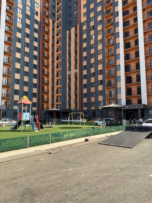 Срочна квартира сотилади сергели бобир махалла