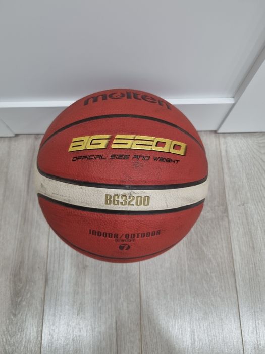 Баскетбольный мяч Molten BG3200