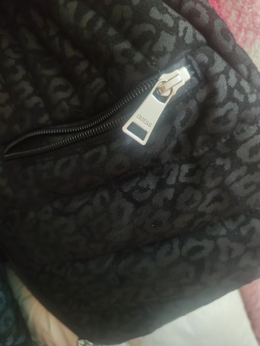 Geaca guess stare foarte buna