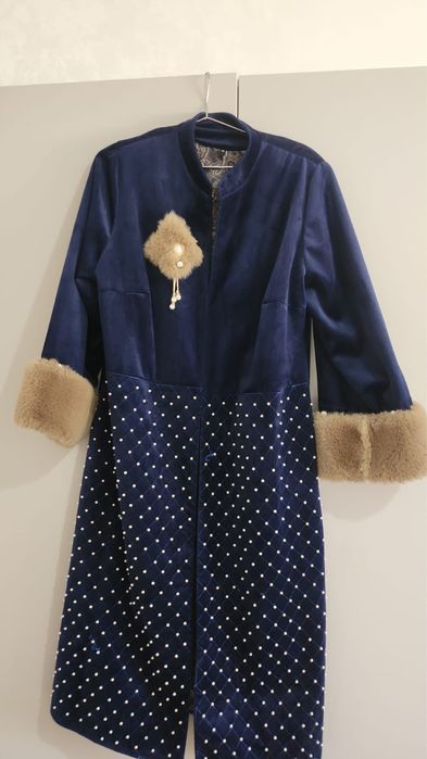 Чапан почти новый размер 54-56