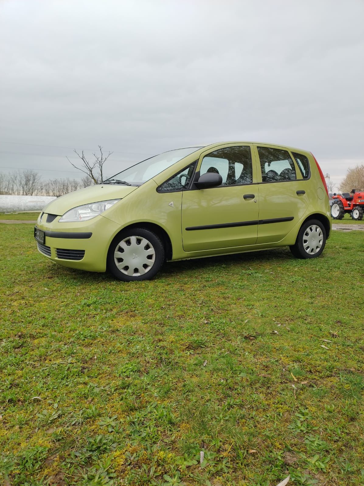 Mitsubishi colt recent adus in tara