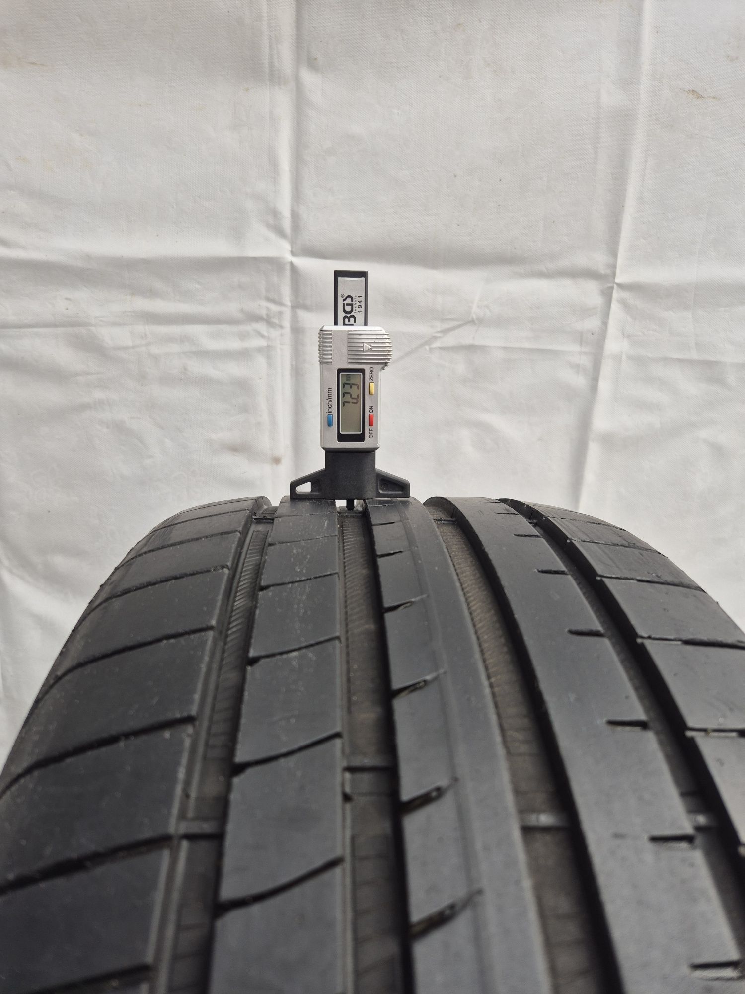 1бр 255 35 19 Goodyear лятна 24г