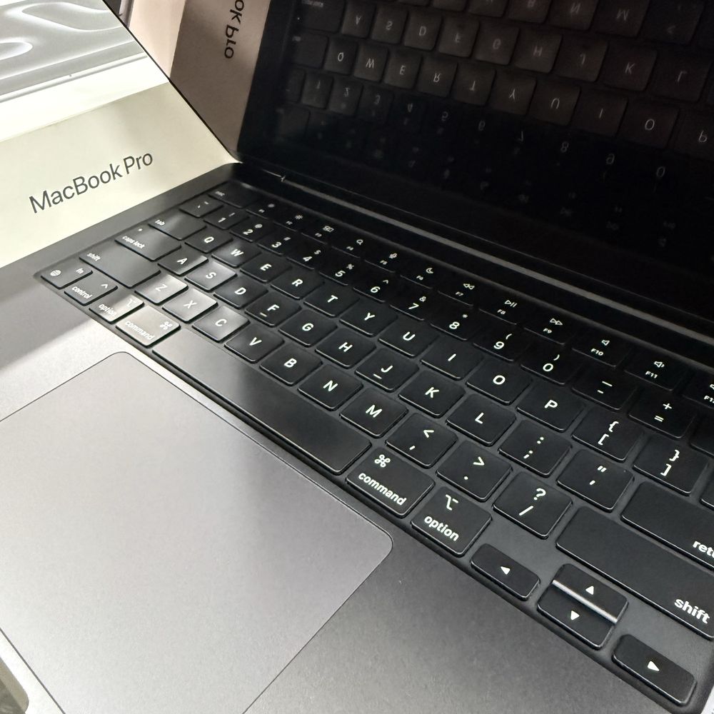 Macbook Pro 14" M3 Pro 18/512 Space Black