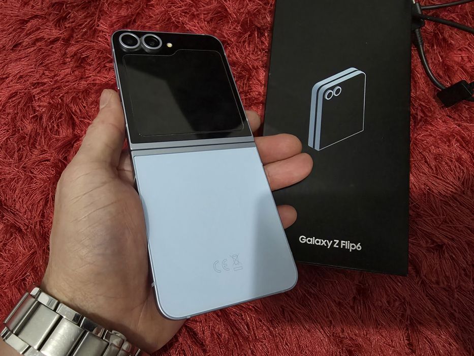 -Samsung Z Flip 6, Nou, Nefolosit, 256Gb, 12Ram, 152 cicluri incarcare