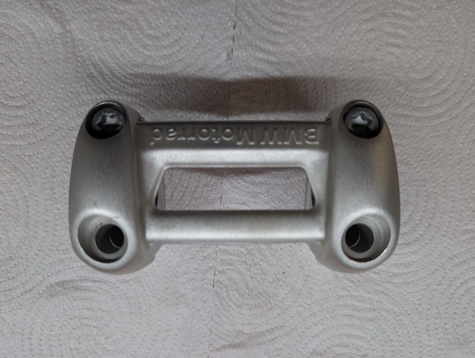 Prindere ghidon moto BMW R9T