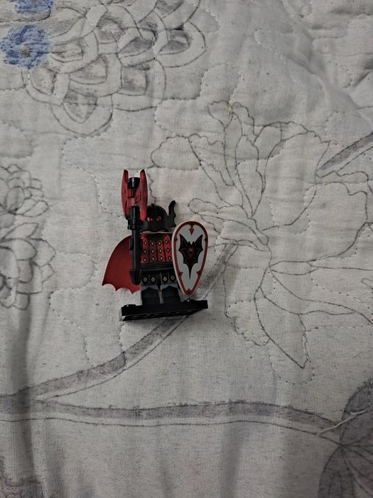 Минифигурка лего 25 серия