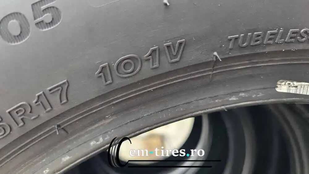 SET 2 Anvelope Iarna 225/55 R17 BRIDGESTONE Blizzak LM005 97H