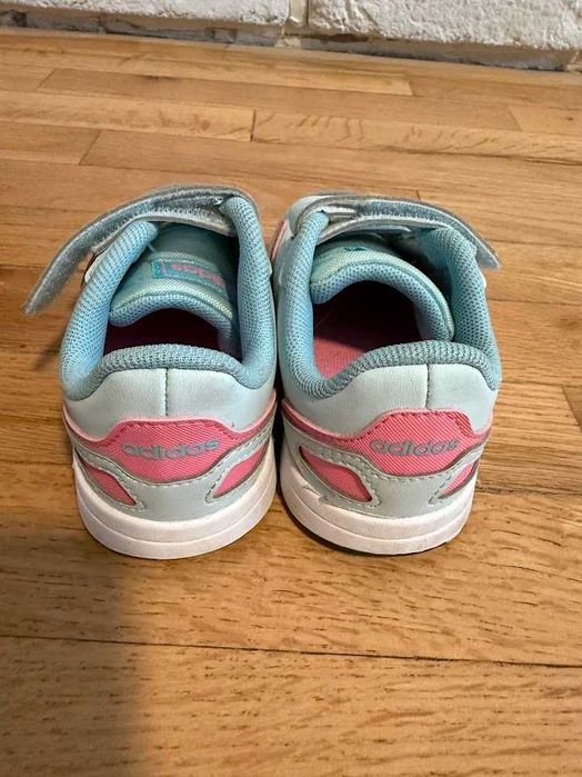 Adidas маратонки, почти нови - 23 номер