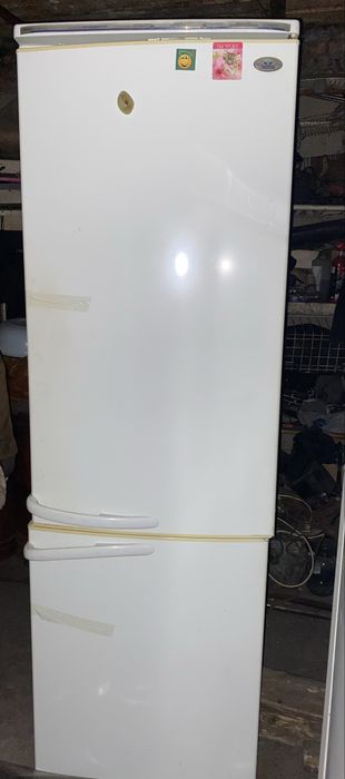 Продам холодильник