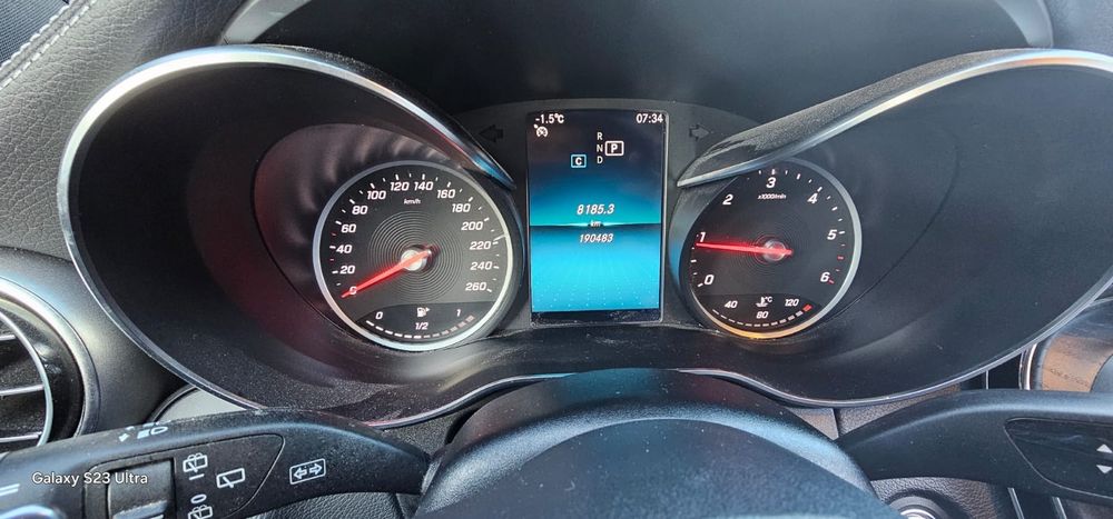 Mercedes C 300 d AMG Line 2019
⁃ Full, Super Oferta!
⁃ Full, Super Ofe