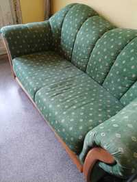 Canapea de culoare verde