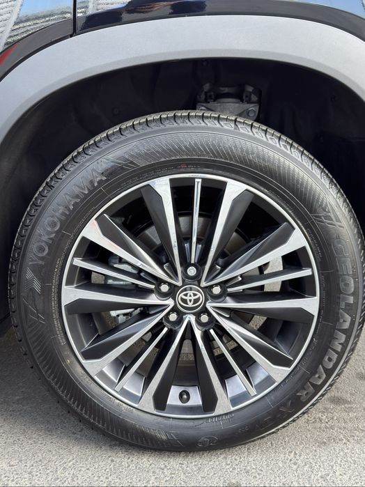 Toyota Grand Highlander Platinium Max Hyrbid 2025