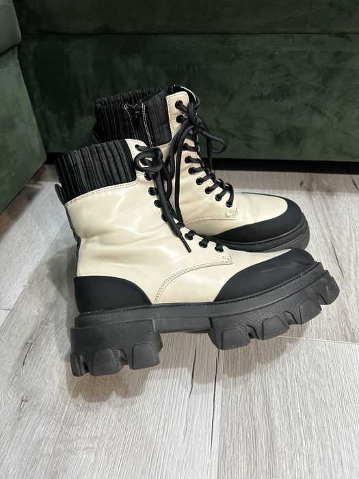 Botine Benvenuti noi + Bocanci Deichmann marimea 39