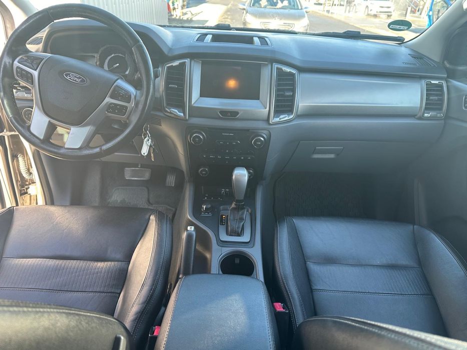 Vand Ford Ranger 2,2 Automat, Limited, stare impecabila