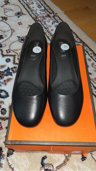 Продам балетки женские