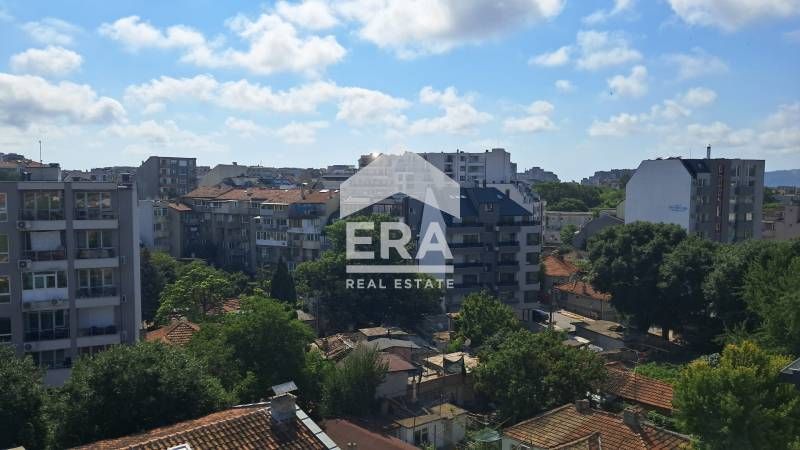 Продава се Тристаен апартамент в Варна, Колхозен пазар - 110 кв.м за 1818 €/кв.м - Снимка #11