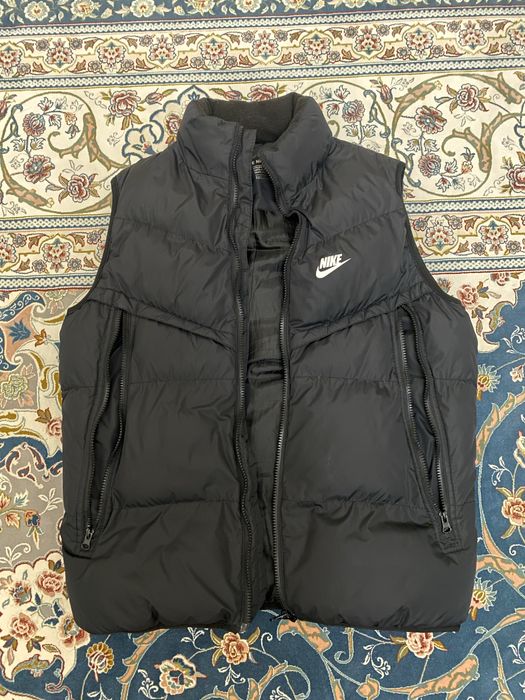 Безрукавка Найк, плотная