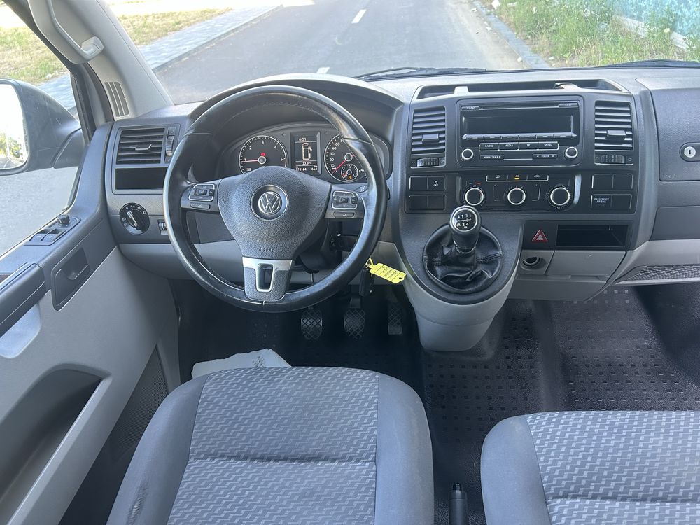 VW Transporter 2.0TDI/ 5 Pers /Ramba Handicap