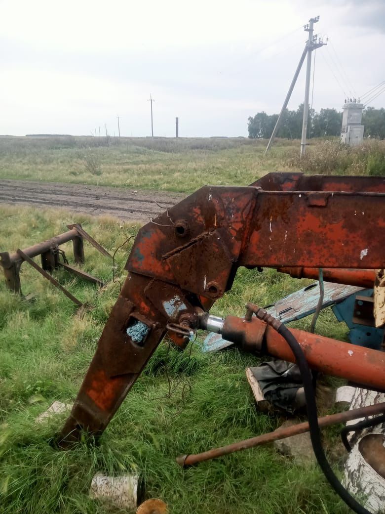 Продам кун с ковшом  без стоек