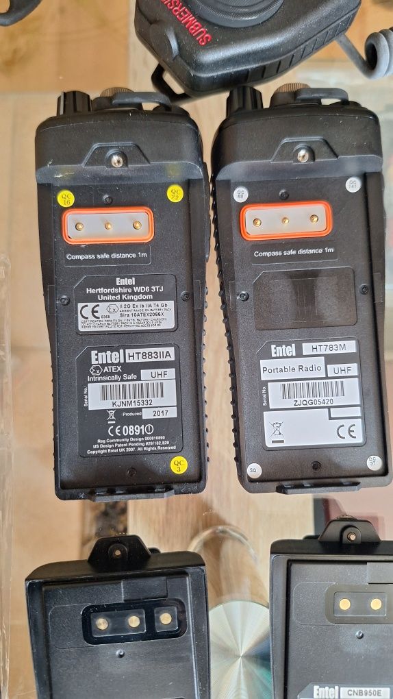 UHF Entel HT783M submersible 2 бр.радиостанции