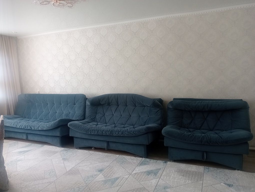 Продам диван (3-2-1)раздвежные
