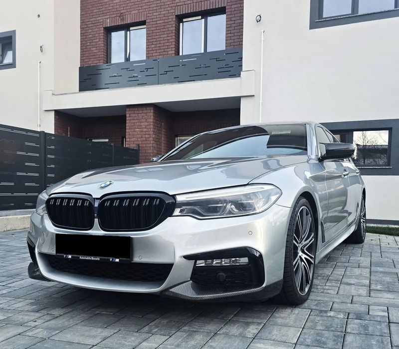 BMW Seria 5 BMW 540i xDrive M/HarmanKardon/HeadupDisplay