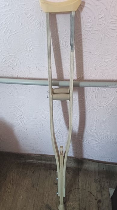 Продам костыли б/у