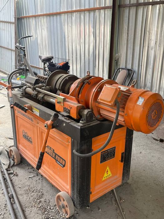 Armaturaga rezba ochish stanok