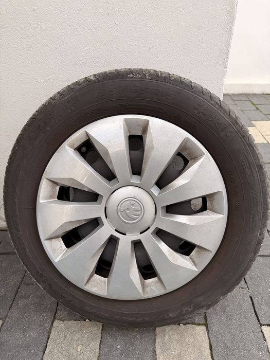 Cauciucuri 185/65R15 + jante + capace skoda Fabia
