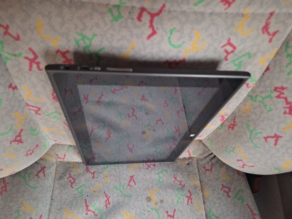 Vand laptop  tableta oliveti