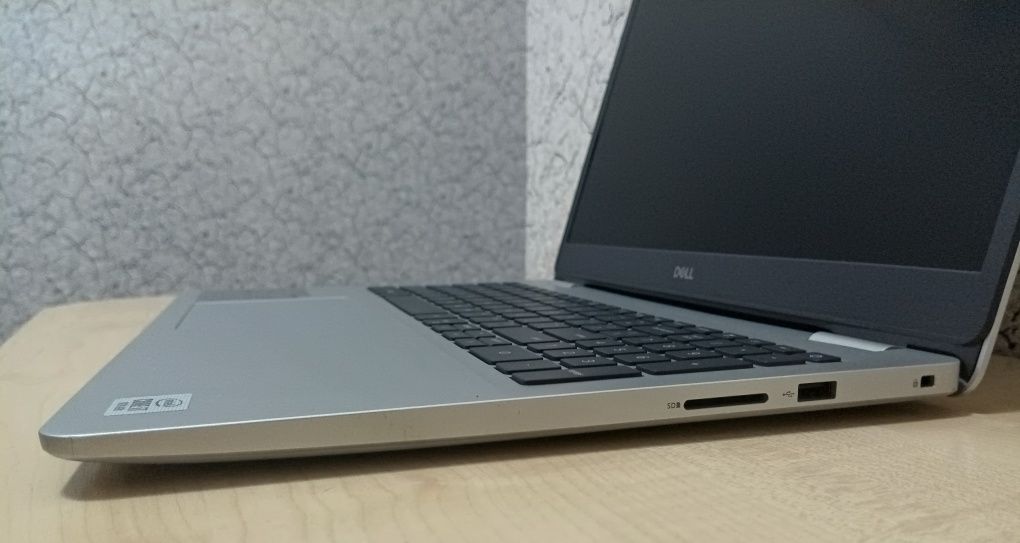 DELL 15,6" TouchScreen FullHD/CORE i7-1065G7/16GB/512GB NVMe/Подсветка