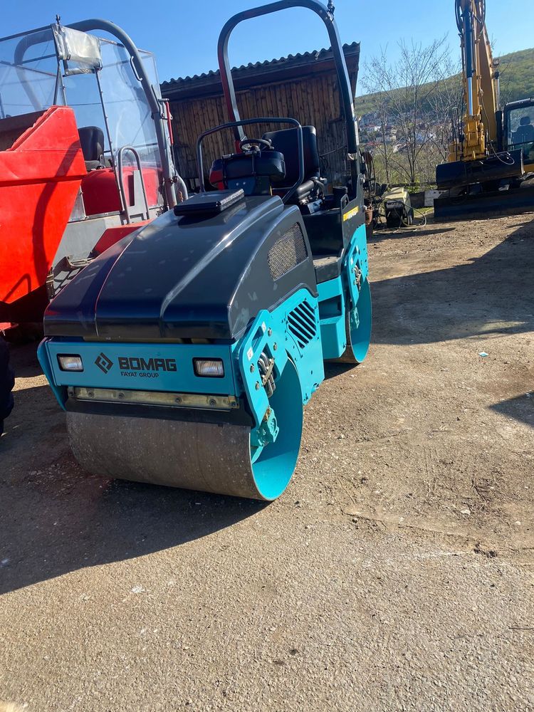 Cilindru compactor Bomag BW 100 AD-4 ,122 ORE REALE!