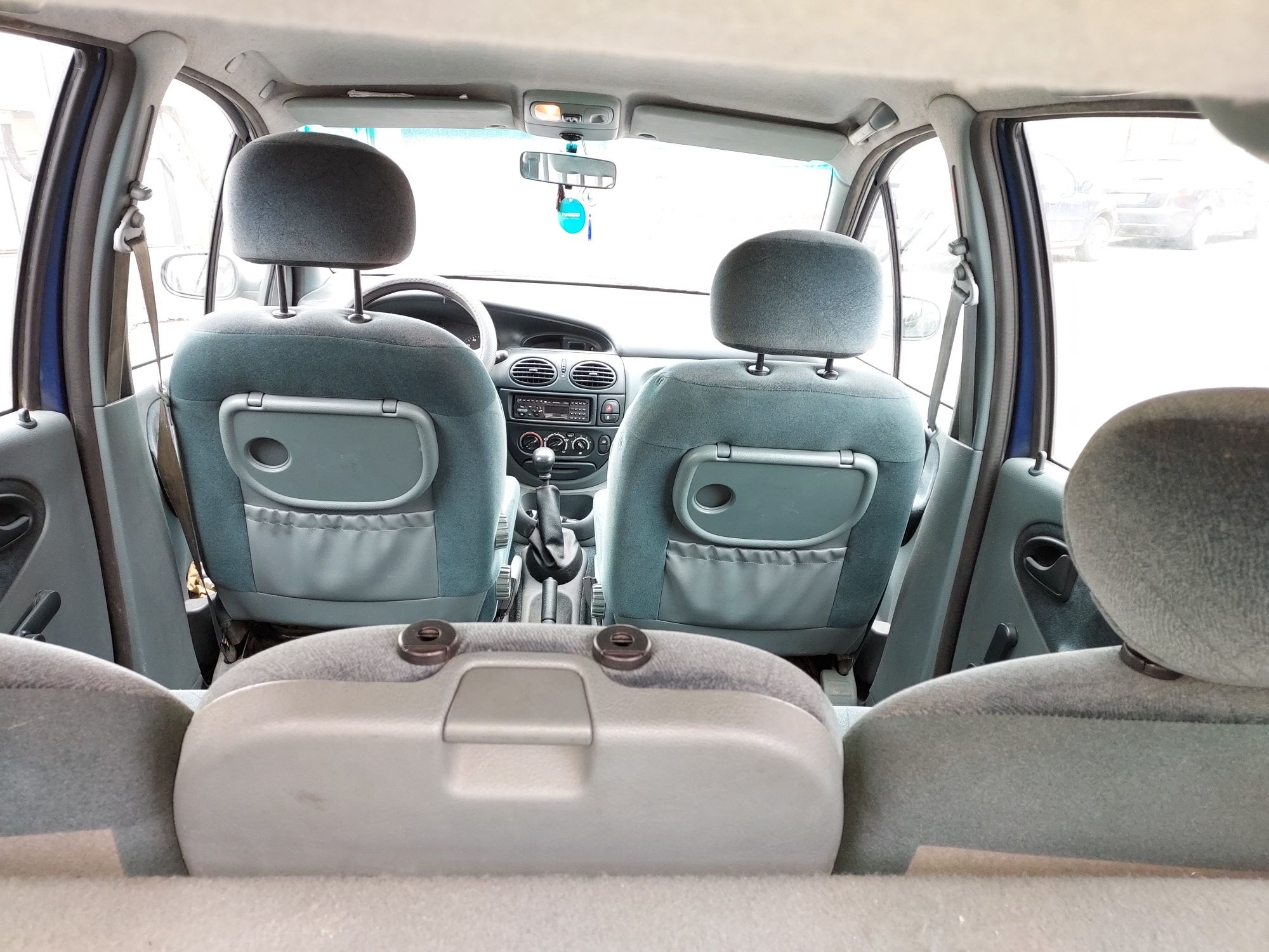 Vând Renault Megane Scenic