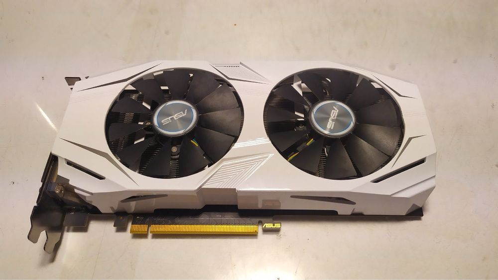 Продам видеокарту 1070