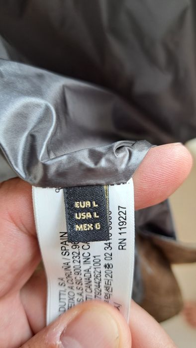 Vând jacheta Massimo Dutti