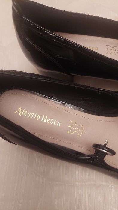 Женские туфли лаковые