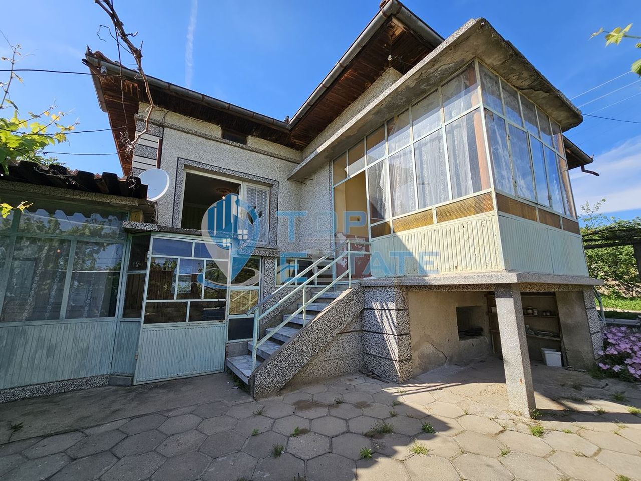 Продава се Къща в с. Джулюница, Област Русе - 150 кв.м за 120 €/кв.м - Снимка #2