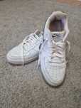 Adidasi nike air force 1,44