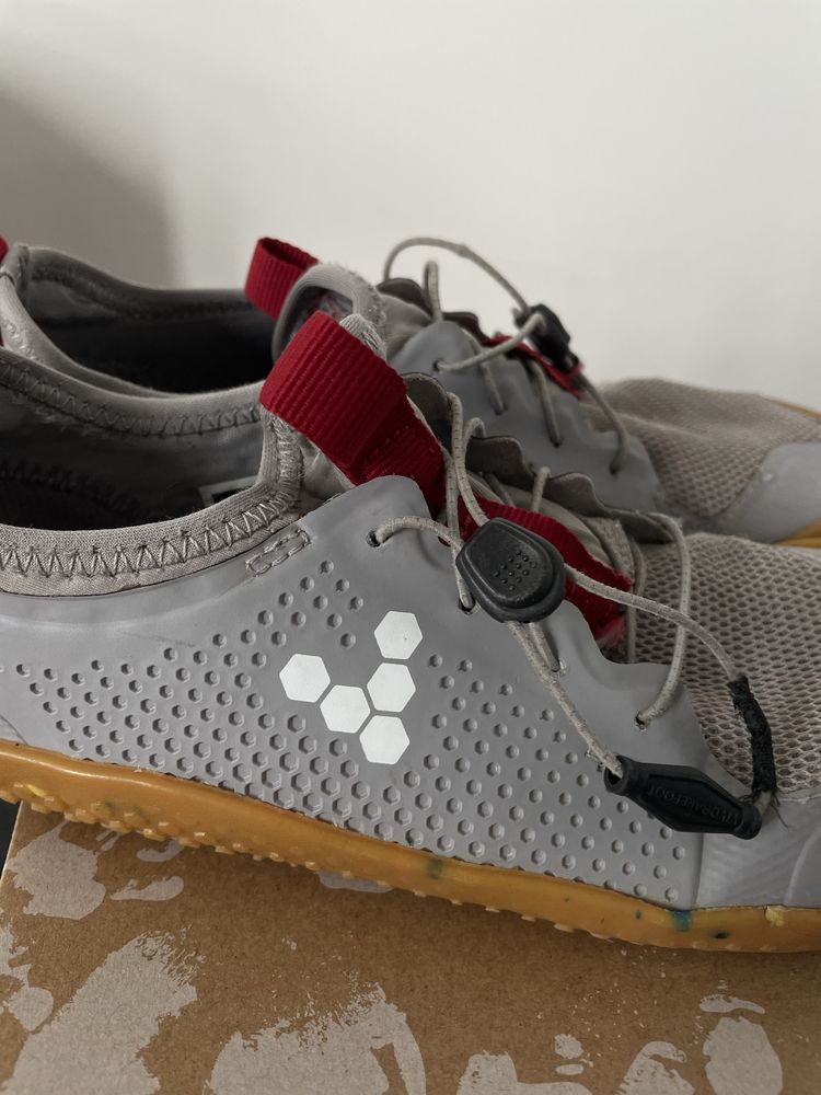 Vivobarefoot EU 35 Primus Sport II J