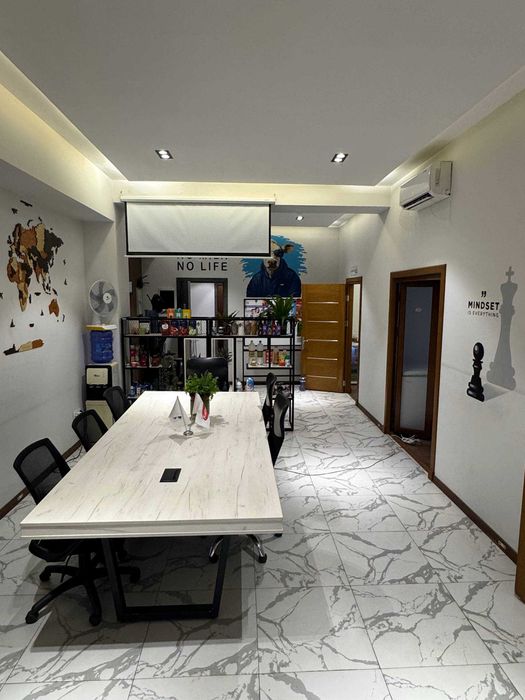 Сдается современный офис в БЦ "Паркентский" — 150 м², рядом с метро!