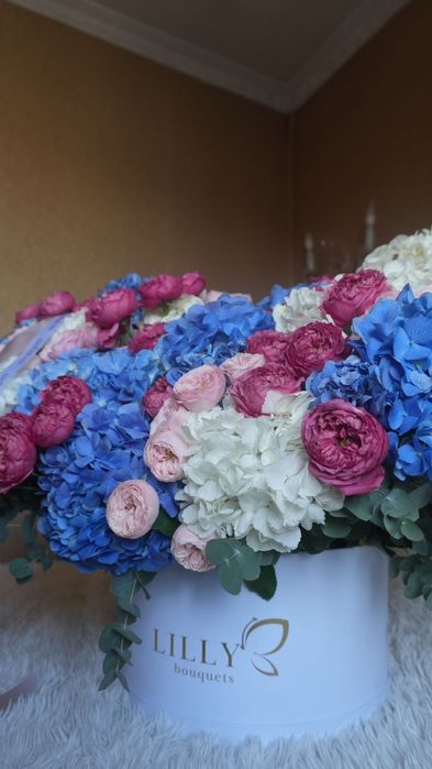 Цветы срочно продам