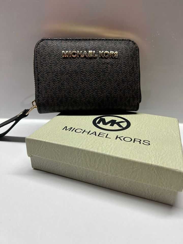 Портфейл Michael Kors