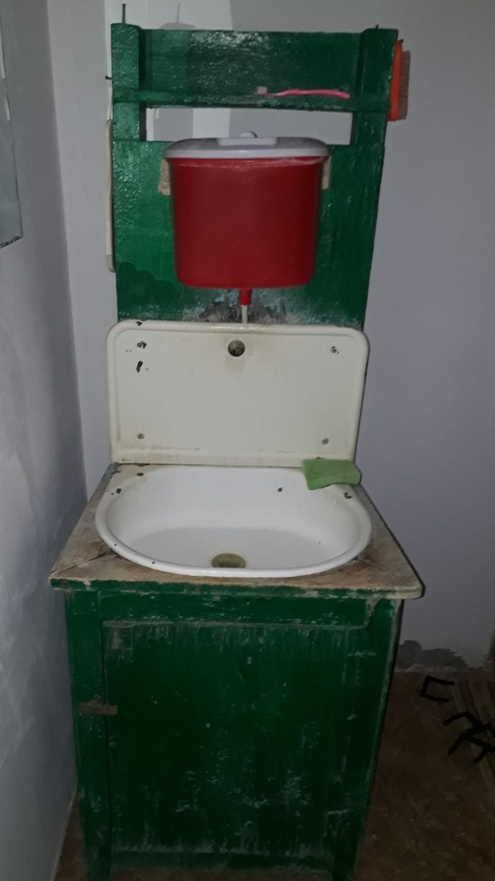 Срочно продам умывальник