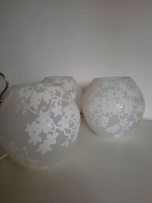 Vand set 3 veioze noi, nefolosite, din sticla, model deosebit