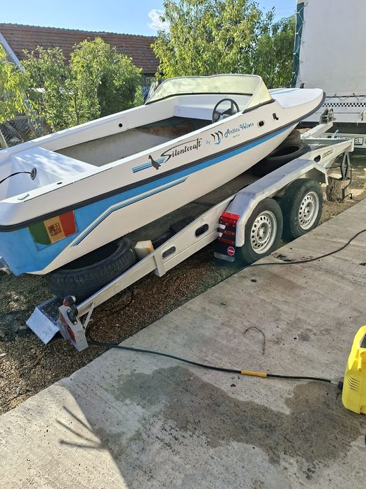 Barca din fibra de sticla - Silentcraft