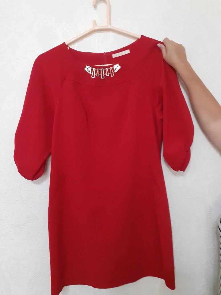 Платье женский продам